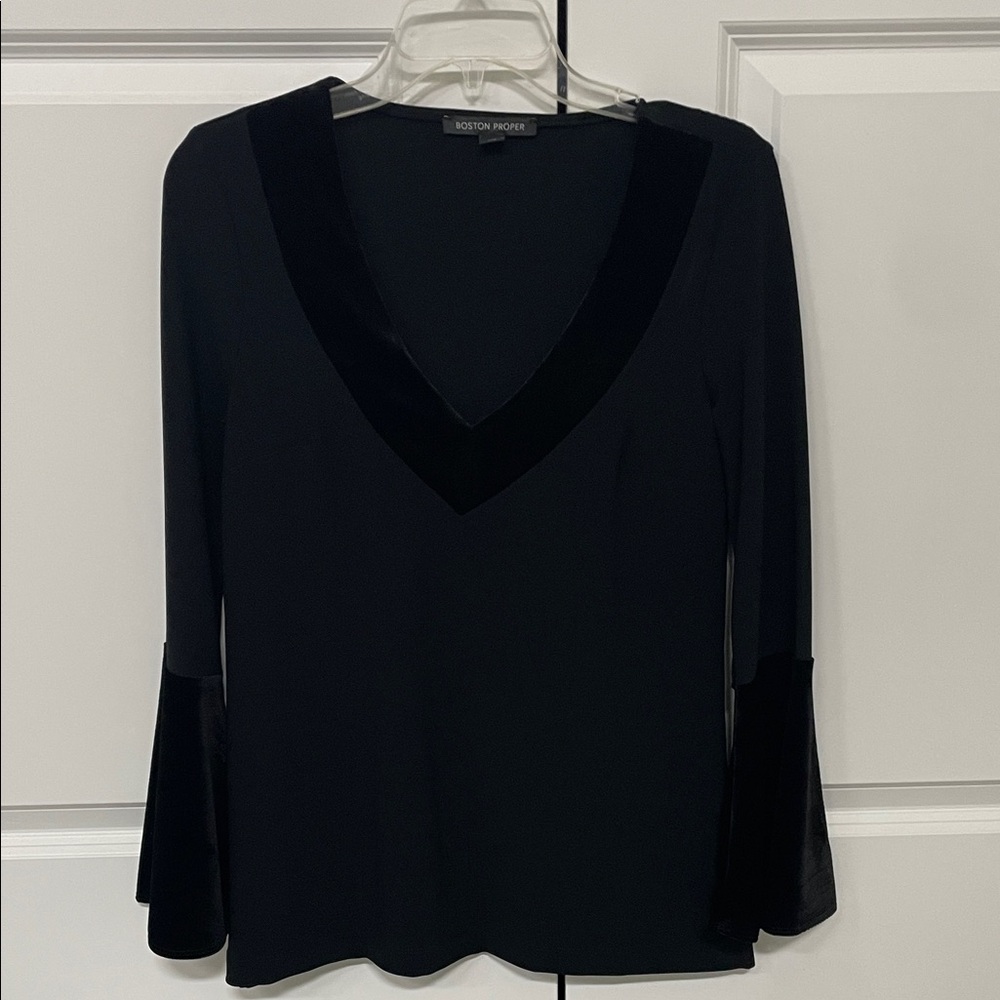 Boston Proper Black Velvet-Trim Deep V-Neck stretchy tunic sz XS